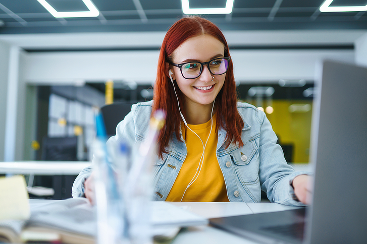 werkstudenten-abschlussarbeiten-praktikanten